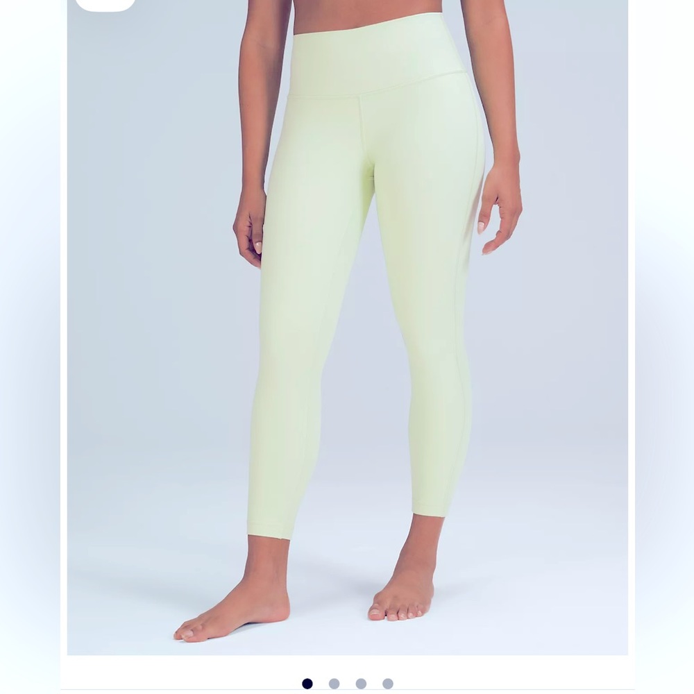 Lululemon NWOT Wunder Under Size 4 Creamy Mint 24 length Asia Fit